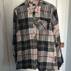 Tunic-length Patagonia plaid long sleeve